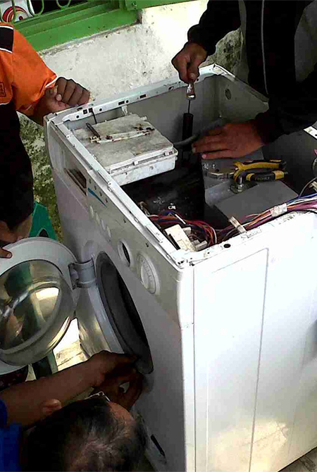 Service Mesin Cuci di Solo (088226534189) Surakarta, Colomadu, Banjarsari, Klodran, Pajang, Palur, Jaten, Cemani, Grogrol, Sukoharjo, Boyolali, Banyudono, Kartasura, Pabelan, Laweyan, Jongke